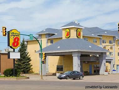 Super 8 By Wyndham Saskatoon Near Saskatoon Airport Exterior foto