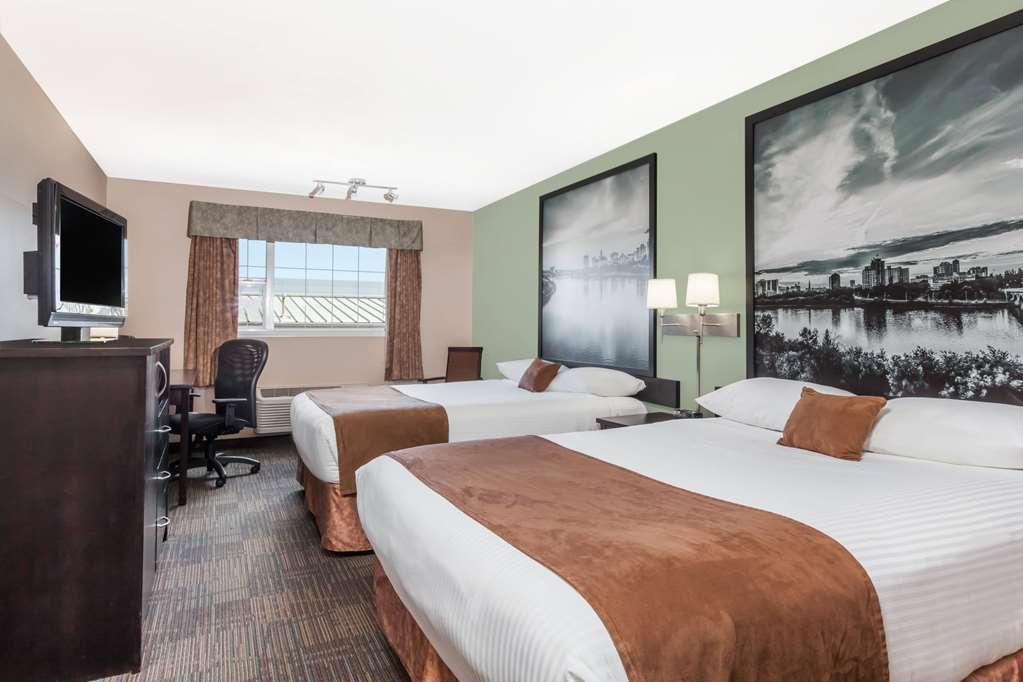 Super 8 By Wyndham Saskatoon Near Saskatoon Airport Quarto foto