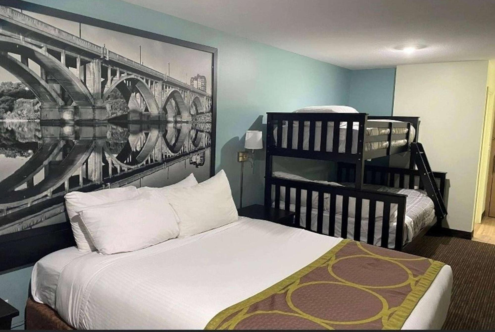 Super 8 By Wyndham Saskatoon Near Saskatoon Airport Exterior foto